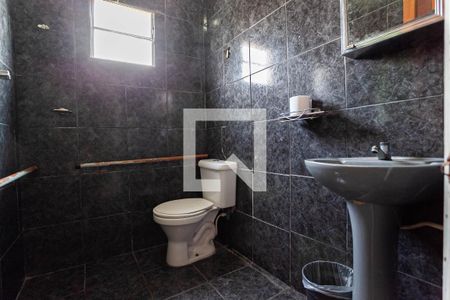 Casa à venda com 105m², 3 quartos e 3 vagas Casa à venda com 105m², 3 quartos e 3 vagasCasa 2 - Banheiro social