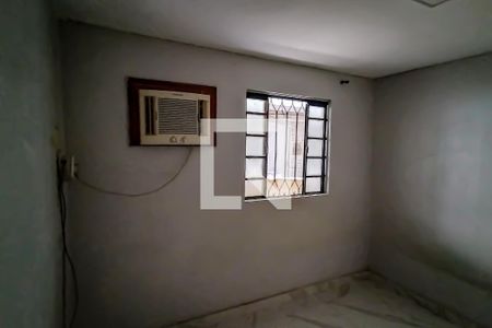 Quarto de casa à venda com 1 quarto, 45m² em Curicica, Rio de Janeiro