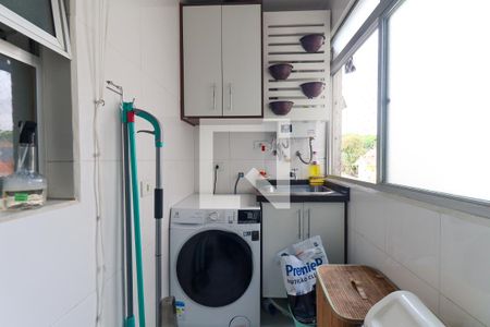 Apartamento à venda com 75m², 3 quartos e 1 vagaÁrea de Serviço