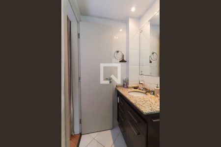 Apartamento à venda com 75m², 3 quartos e 1 vagaBanheiro do Quarto 2 