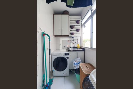 Apartamento à venda com 75m², 3 quartos e 1 vagaÁrea de Serviço