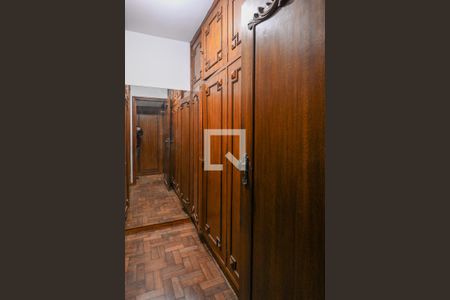 Apartamento para alugar com 130m², 3 quartos e sem vagaCloset