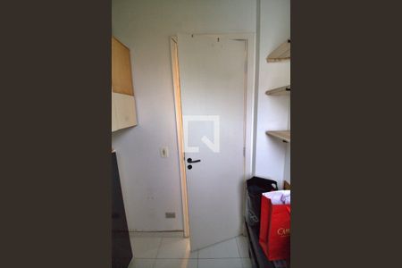 Apartamento à venda com 104m², 3 quartos e 2 vagas Apartamento à venda com 104m², 3 quartos e 2 vagasQuarto de Serviço