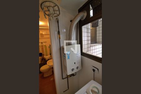 Apartamento à venda com 104m², 3 quartos e 2 vagas Apartamento à venda com 104m², 3 quartos e 2 vagasÁrea de Serviço