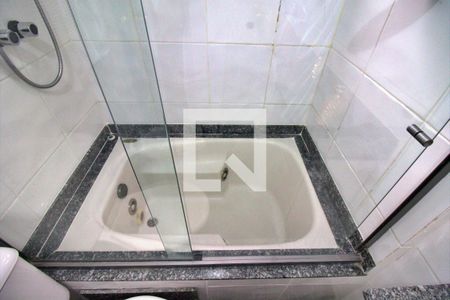 Apartamento à venda com 104m², 3 quartos e 2 vagas Apartamento à venda com 104m², 3 quartos e 2 vagasBanheiro da Suíte 3