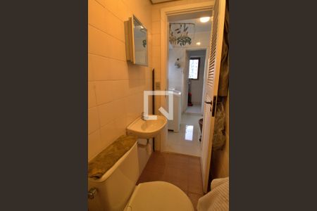 Apartamento à venda com 104m², 3 quartos e 2 vagas Apartamento à venda com 104m², 3 quartos e 2 vagasBanheiro de Serviço