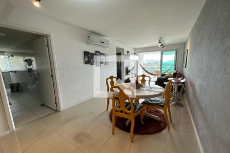 Sala de apartamento para alugar com 3 quartos, 93m² em Barra da Tijuca, Rio de Janeiro