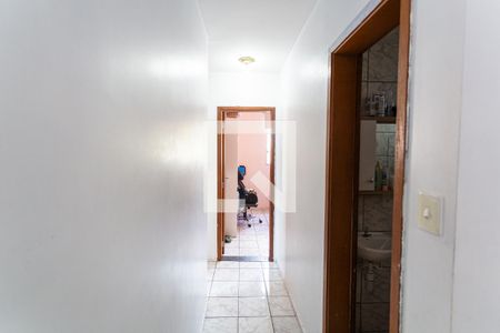 Corredor de apartamento à venda com 3 quartos, 76m² em Fernão Dias, Belo Horizonte