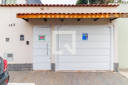 Casa à venda com 150m², 3 quartos e 3 vagasFachada