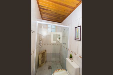 Casa à venda com 181m², 4 quartos e 4 vagasBanheiro 1