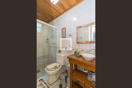 Casa à venda com 181m², 4 quartos e 4 vagasBanheiro 1