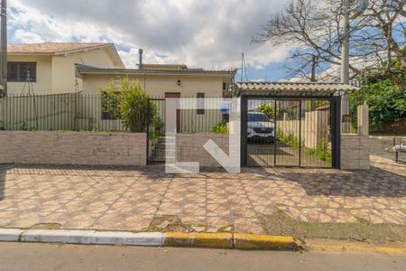 Casa à venda com 181m², 4 quartos e 4 vagasFachada