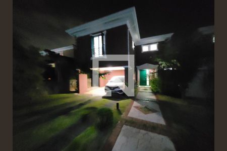 Casa de condomínio à venda com 192m², 4 quartos e 4 vagasFachada da casa 