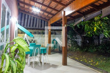 Casa de condomínio à venda com 192m², 4 quartos e 4 vagasQuintal e Churrasqueira
