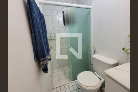 Casa de condomínio à venda com 192m², 4 quartos e 4 vagasBanheiro Suíte 01