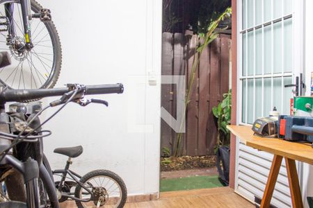 Casa de condomínio à venda com 192m², 4 quartos e 4 vagasDepósito 