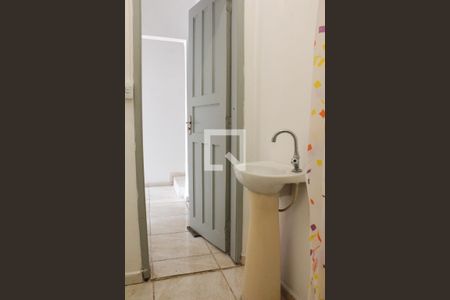 Banheiro de casa para alugar com 2 quartos, 50m² em Jardim Bonfiglioli, São Paulo