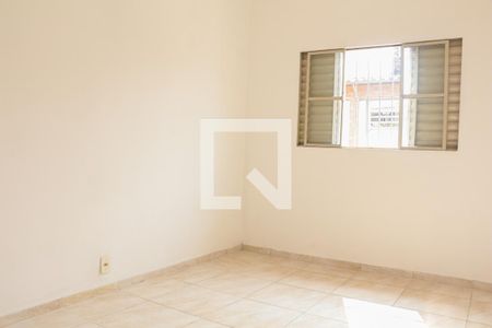 Quarto de casa para alugar com 2 quartos, 50m² em Jardim Bonfiglioli, São Paulo