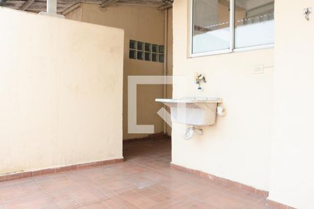 Área de Serviço de casa para alugar com 2 quartos, 50m² em Jardim Bonfiglioli, São Paulo