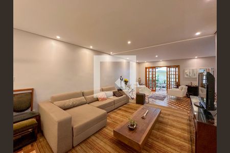 Sala de casa à venda com 4 quartos, 260m² em Granja Julieta, São Paulo