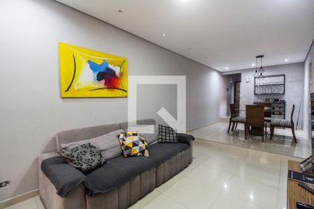 Sala de TV de casa à venda com 3 quartos, 177m² em Jardim dos Camargos, Barueri