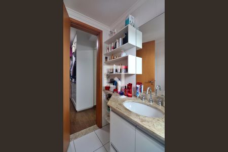 Apartamento à venda com 144m², 3 quartos e 2 vagasBanheiro do Quarto 2 - Suíte 2