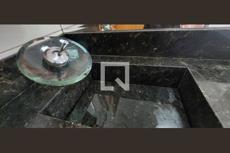 Apartamento à venda com 168m², 3 quartos e 2 vagasBanheiro 