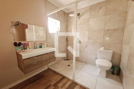 Casa à venda com 265m², 3 quartos e 2 vagasBanheiro da Suíte 2