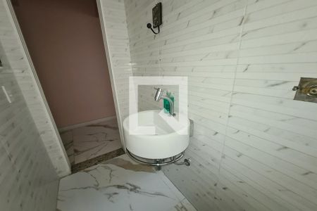 Casa à venda com 265m², 3 quartos e 2 vagasLavabo