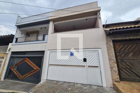 Casa à venda com 265m², 3 quartos e 2 vagasFachada