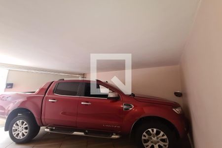 Casa à venda com 265m², 3 quartos e 2 vagasGaragem