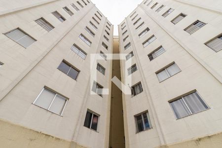 Apartamento à venda com 62m², 2 quartos e 1 vaga Apartamento à venda com 62m², 2 quartos e 1 vagaFachada do Bloco