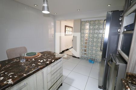 Casa para alugar com 400m², 2 quartos e 2 vagasCozinha