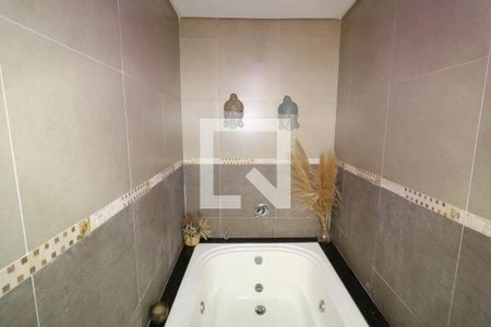 Casa para alugar com 400m², 2 quartos e 2 vagasBanheiro da Suíte 1