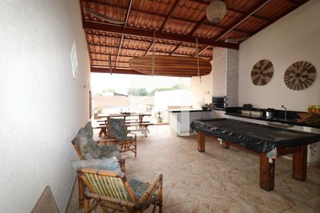 Casa para alugar com 400m², 2 quartos e 2 vagasTerraço