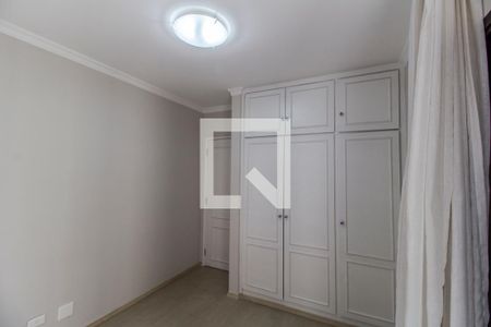 Apartamento à venda com 112m², 4 quartos e 2 vagasQuarto 2