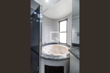 Apartamento à venda com 112m², 4 quartos e 2 vagasBanheiro do Quarto 1