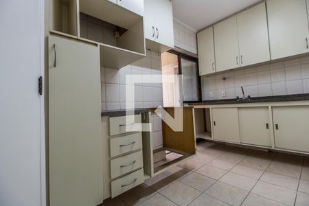 Apartamento à venda com 112m², 4 quartos e 2 vagasCozinha