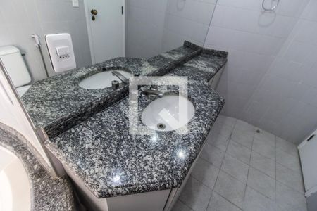 Apartamento à venda com 112m², 4 quartos e 2 vagasBanheiro do Quarto 1