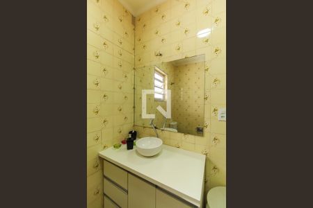 Casa para alugar com 120m², 3 quartos e 1 vaga Casa para alugar com 120m², 3 quartos e 1 vagaBanheiro