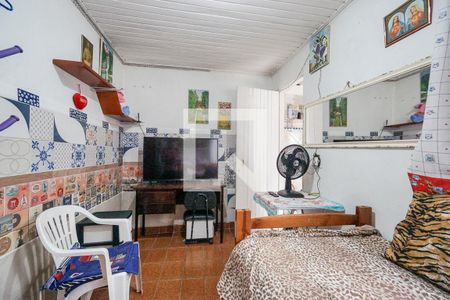 Quarto 01 de casa à venda com 3 quartos, 100m² em Pari, São Paulo
