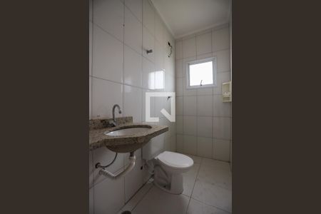 Casa para alugar com 230m², 4 quartos e 2 vagasBanheiro