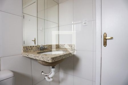 Casa para alugar com 230m², 4 quartos e 2 vagasSuíte - banheiro - detalhes