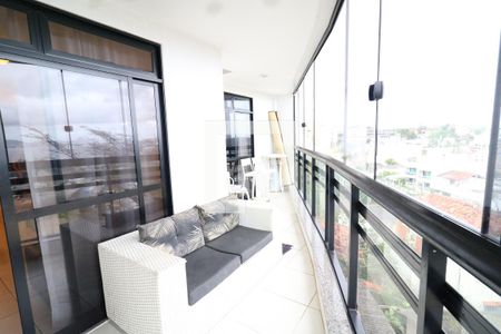 Varanda de apartamento à venda com 4 quartos, 135m² em Jardim Guanabara, Rio de Janeiro