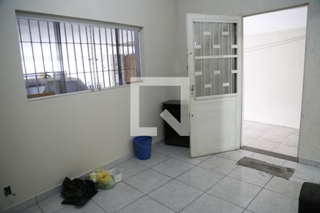Sala de TV de casa para alugar com 2 quartos, 200m² em Vila Albertina, São Paulo