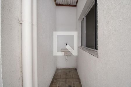 Casa de condomínio para alugar com 75m², 2 quartos e 1 vagaÁrea de Serviço