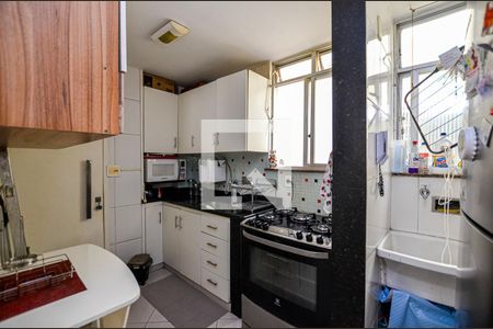 Apartamento à venda com 60m², 2 quartos e 2 vagasCozinha