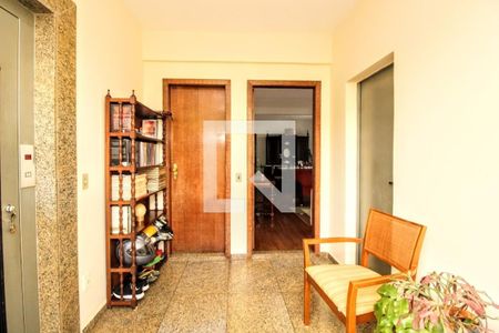 Apartamento à venda com 140m², 3 quartos e 2 vagasHall do apto 