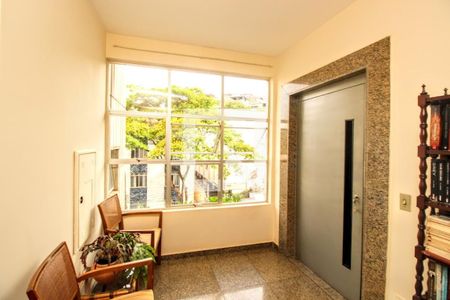Apartamento à venda com 140m², 3 quartos e 2 vagasHall do apto 