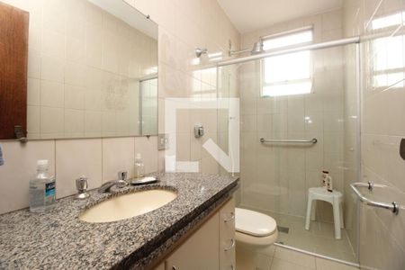 Apartamento à venda com 140m², 3 quartos e 2 vagasBanheiro 